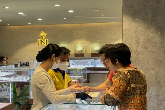 Giá vàng hôm nay 23/11/2025: Bảng giá vàng trong nước, thế giới