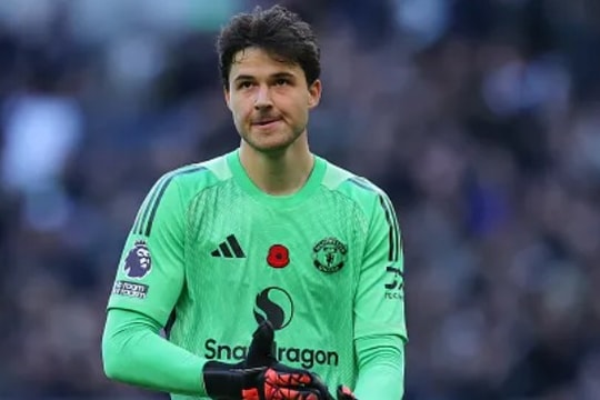 Amorim bất ngờ trước sự tự tin của Lammens ở Man United