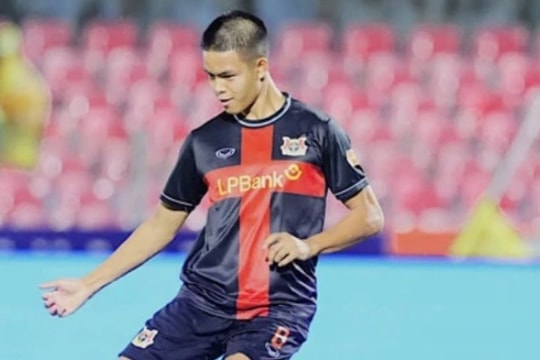 U22 Việt Nam gọi bổ sung Thành Trung dự SEA Games 33