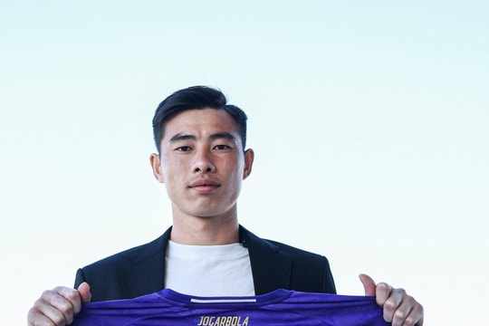 Quan Văn Chuẩn gia hạn 5 năm với Hà Nội FC đến 2030