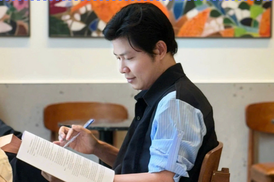 Nhạc sĩ Nguyễn Văn Chung đỗ đại học ở tuổi 42: Học không bao giờ là muộn