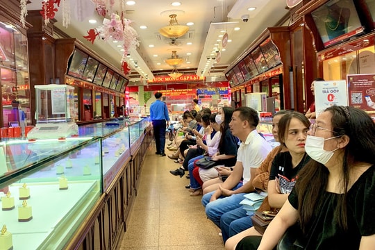 Bảng giá vàng nhẫn, vàng ACB SJC DOJI PNJ hôm nay 25/11/2025