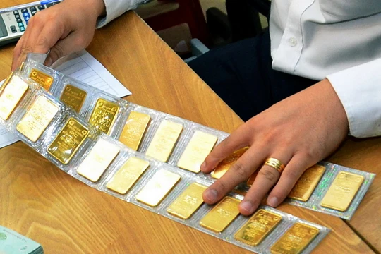 Giá vàng ngày 25/11 bật tăng sau phát biểu của Chủ tịch Fed