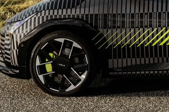 Kia EV4 GT: AWD hai mô-tơ, mâm 20 inch, dự kiến 400 mã lực