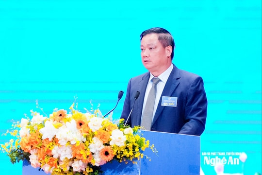 Bí thư Tỉnh ủy Nguyễn Khắc Thận: Phụ nữ Nghệ An phải là trung tâm đoàn kết trong gia đình - cộng đồng - xã hội