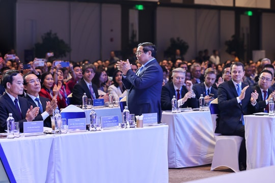 Thủ tướng dự các hoạt động tâm điểm tại Diễn đàn Kinh tế mùa Thu