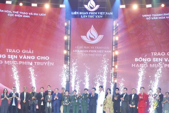 Mưa Đỏ đoạt Bông Sen Vàng tại LHP Việt Nam lần thứ 24