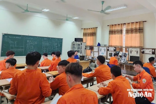 Đại học Sư phạm Kỹ thuật Vinh: Tự hào truyền thống, bứt phá phát triển