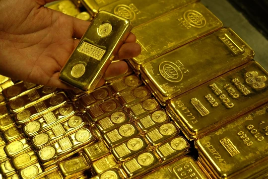 Dự báo giá vàng 2026 tăng mạnh nhờ lực mua từ ngân hàng trung ương và ETF