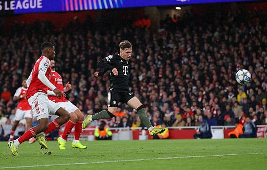 Arsenal 3-1 Bayern Munich: Arteta thay người định đoạt