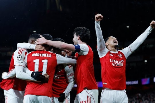 Champions League: Arsenal toàn thắng, Pep tự làm khó City