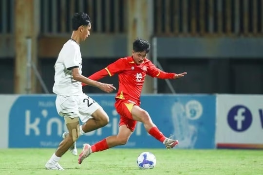 U17 Việt Nam thắng trận thứ 3 liên tiếp tại vòng loại U17 châu Á; Án phạt dành cho Ronaldo gây tranh cãi