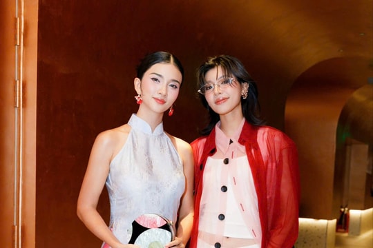 Kim Tuyến công khai giận dỗi Đồng Ánh Quỳnh trên livestream