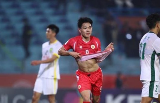 Đình Bắc giúp CAHN đi tiếp C2; U22 Singapore đổi bảng