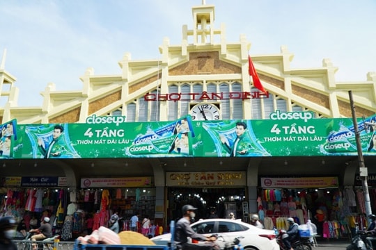 Chợ Tân Định: di tích kiến trúc giữa đường Hai Bà Trưng