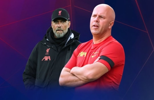 Liverpool thua PSV 1-4: Slot lộ bài học đầu đời, khác Klopp