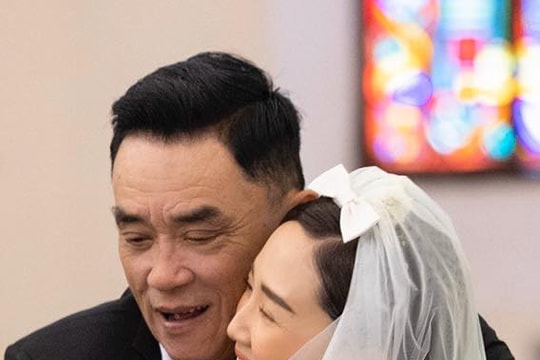 Tóc Tiên và mẹ: Tín hiệu hàn gắn sau gần 10 năm mâu thuẫn