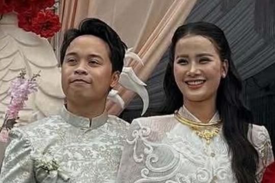 Á hậu Hương Ly tổ chức lễ ăn hỏi, lộ diện chồng doanh nhân