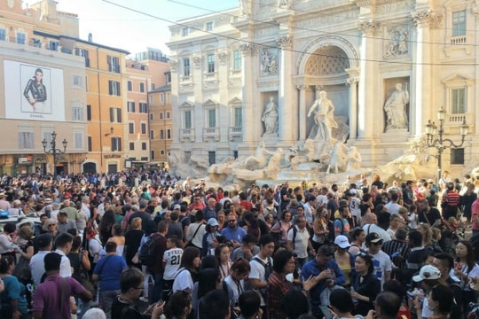 Rome và châu Âu: 4 cách tránh móc túi nơi đông khách