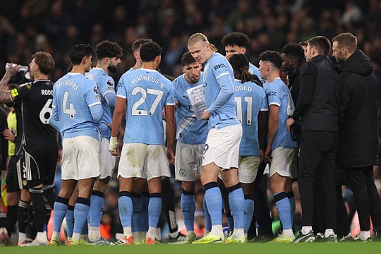 Man City 3-2 Leeds: Foden phút 91, nỗi lo chưa dứt tại Etihad