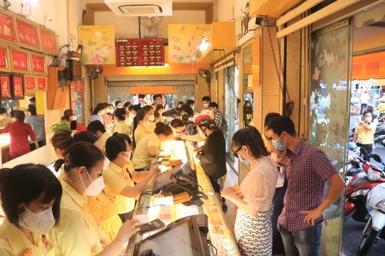Bảng giá vàng hôm nay 2/12/2025 tiếp tục tăng lên cao nhất 6 tuần: Phố Wall và các nhà đầu tư cùng lạc quan về giá vàng