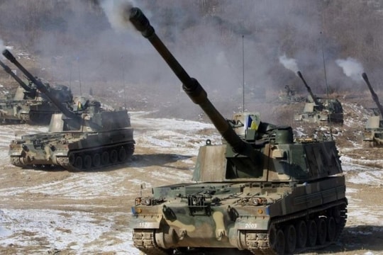 K9 Thunder vào Estonia và sức ép với phòng thủ Nga