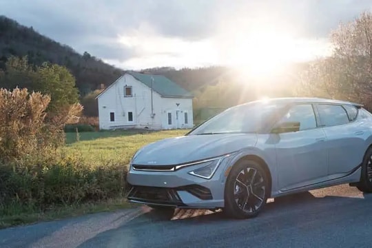 Kia EV6 2025 GT-Line AWD: Nâng cấp đáng giá, sạc nhanh