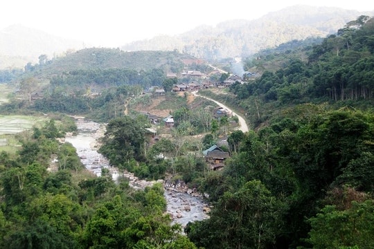 Khẩn trương di dời hơn 130 hộ dân Mường Quàng đến nơi an toàn