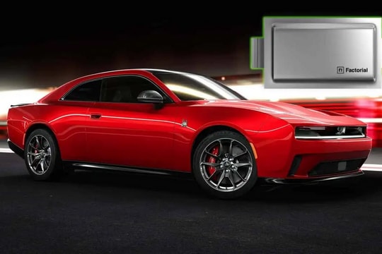Dodge Charger Daytona EV: Lên pin bán thể rắn Factorial