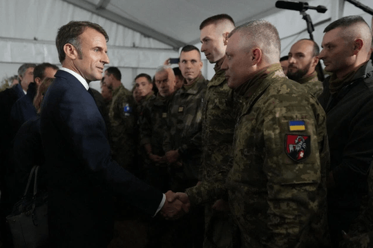 Pháp tính đưa quân sang Ukraine năm 2026: năng lực ra sao?