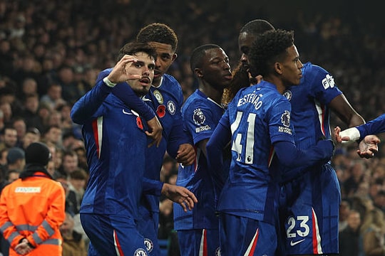 Chelsea lột xác dưới thời Maresca, thử thách mang tên Leeds