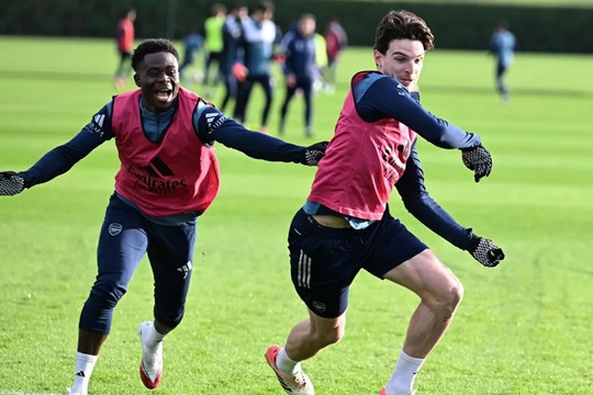 Arsenal đấu Brentford: canh bạc thể lực với Saka, Rice