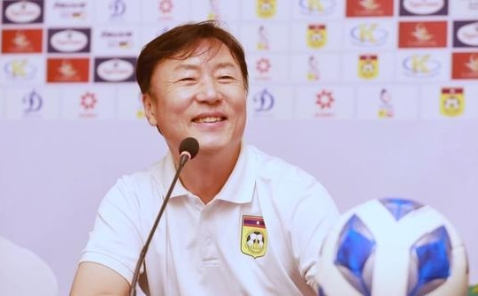 HLV Ha Hyeok Jun tin U22 Lào gây bất ngờ trước U22 Việt Nam