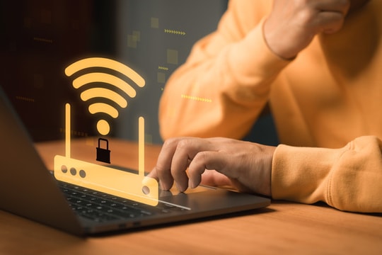 Cách ngăn chặn nguy cơ xâm phạm quyền riêng tư từ router Wi-Fi