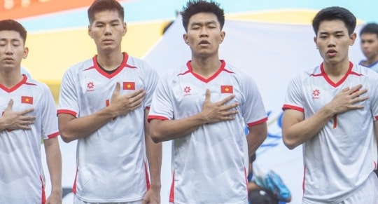 U22 Việt Nam thắng 2-1 U22 Lào, chuyên gia lo ngại
