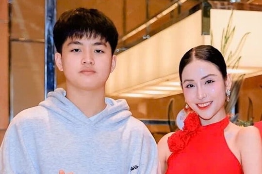 Mai Hồ gây chú ý với con trai 14 tuổi cao vượt trội 1m74