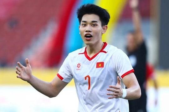 U22 Việt Nam 2-1 U22 Lào: Đình Bắc và pha 'bẻ còi' phút 60