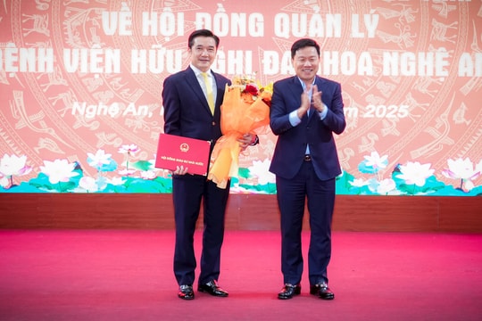 Bệnh viện Hữu nghị Đa khoa Nghệ An vinh danh Tiến sĩ, Bác sĩ Quế Anh Trâm đạt chức danh Phó Giáo sư