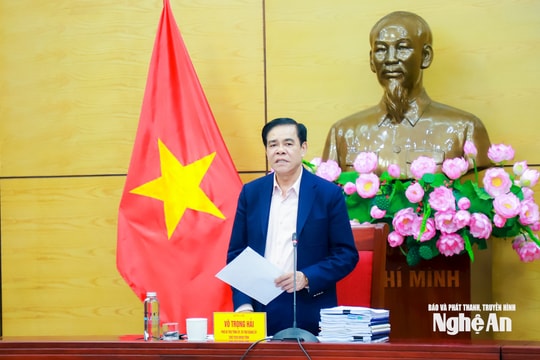 Đồng chí Võ Trọng Hải chủ trì họp Ban Thường vụ Đảng ủy UBND tỉnh Nghệ An