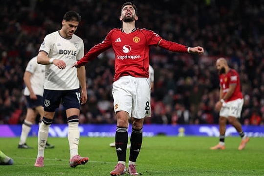 MU hòa West Ham 1-1: điểm yếu cố định lại khiến hụt Top 5