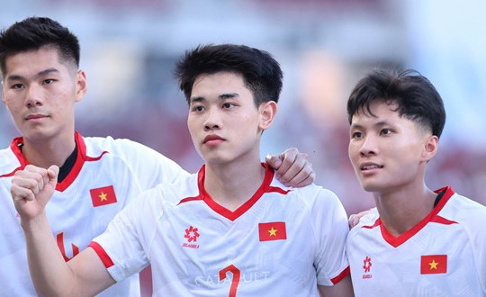 U22 Việt Nam 2-1 Lào: Cần đổi chiến thuật trước Malaysia
