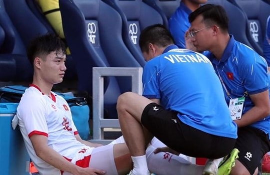 5/12: Xuân Bắc chấn thương nhẹ, Xuân Son lập hat-trick