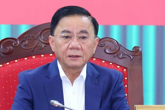 Bộ Chính trị: Kiên quyết thay thế người yếu kém, vụ lợi trong công tác giám định