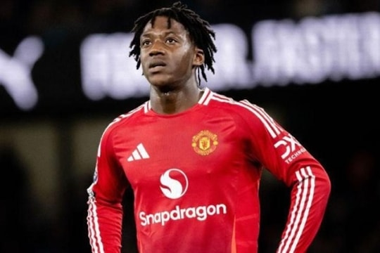 6/12: MU tính cho mượn Mainoo, Salah có thể rời Liverpool