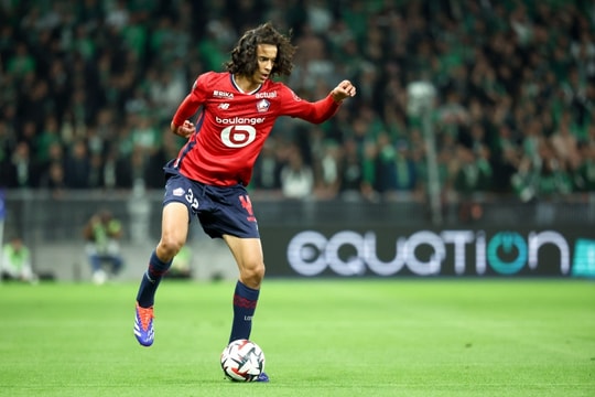 Arsenal tranh Chelsea vụ Ayyoub Bouaddi giá 45 triệu euro