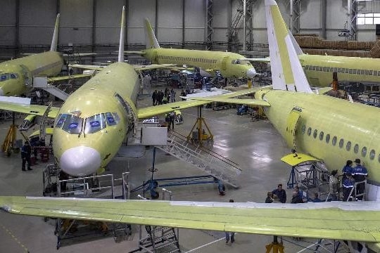 UAC và HAL bàn sản xuất Sukhoi Superjet tại Ấn Độ