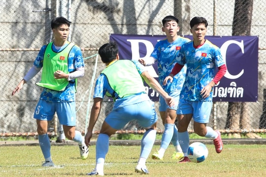 U22 Malaysia 4-1 U22 Lào, cảnh báo cho U22 Việt Nam