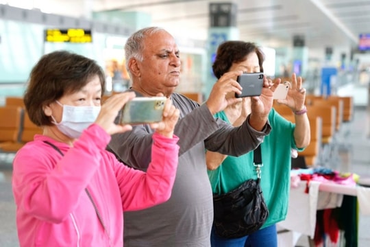 Việt Nam: kỷ lục 19,1 triệu khách và mùa cao điểm cuối năm