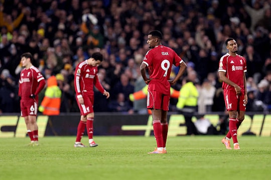 Liverpool hòa 3-3 trước Leeds United tại Elland Road
