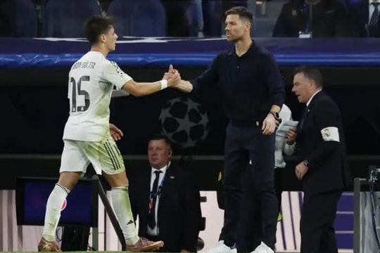 Arda Guler chịu sức ép ở Real Madrid, Alonso vẫn tin